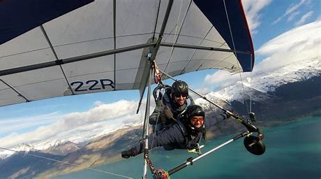 Hanggliding in New Zealand